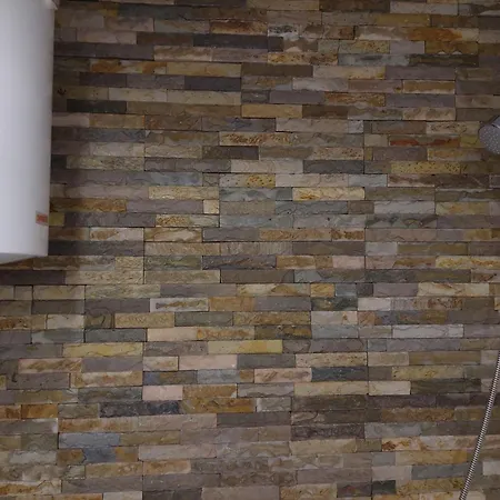 Lovely 1-bedroom Апартаменты *