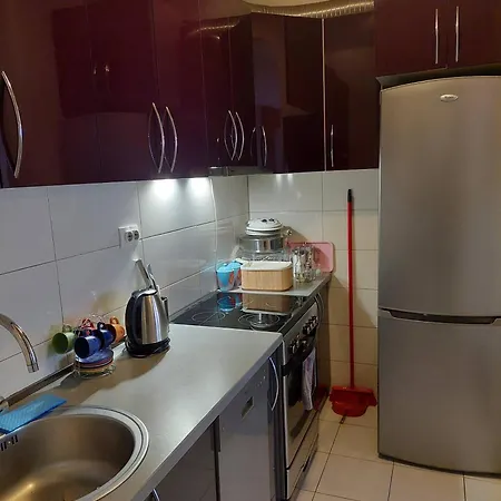 Lovely 1-bedroom Апартаменты